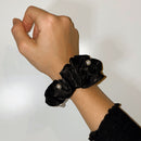 Scrunchie mit Perlen